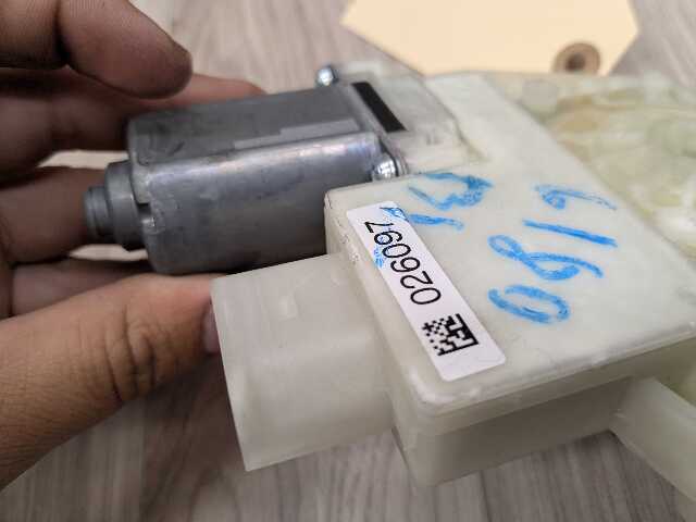 16-22 OEM BMW G01 G12 740 750 M760 REAR LEFT Driver Door Window Regulator Motor
