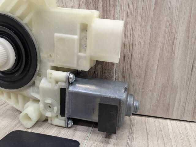16-22 OEM BMW G01 G12 740 750 M760 FRONT LEFT DRIVER Door Window Regulator Motor