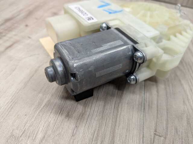16-22 OEM BMW G01 G12 740 750 M760 FRONT LEFT DRIVER Door Window Regulator Motor