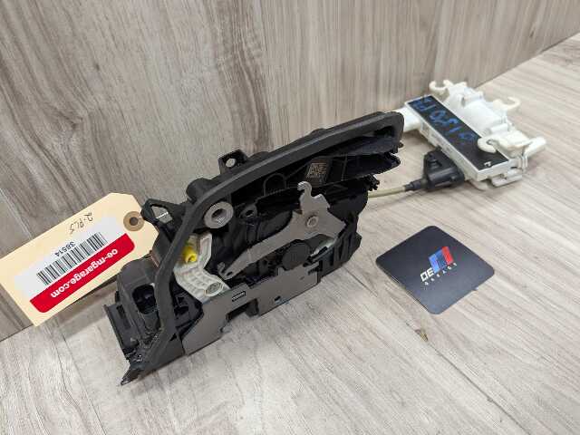 16-22 OEM BMW G11 G12 FRONT LEFT DRIVER Side Door Lock Latch Actuator SOFT CLOSE
