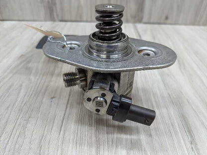 16-20 OEM BMW G11 G12 750 G30 M550 Engine N63R HPFP High Pressure Fuel Pump 5-8