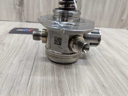 16-20 OEM BMW G11 G12 750 G30 M550 Engine N63R HPFP High Pressure Fuel Pump 5-8