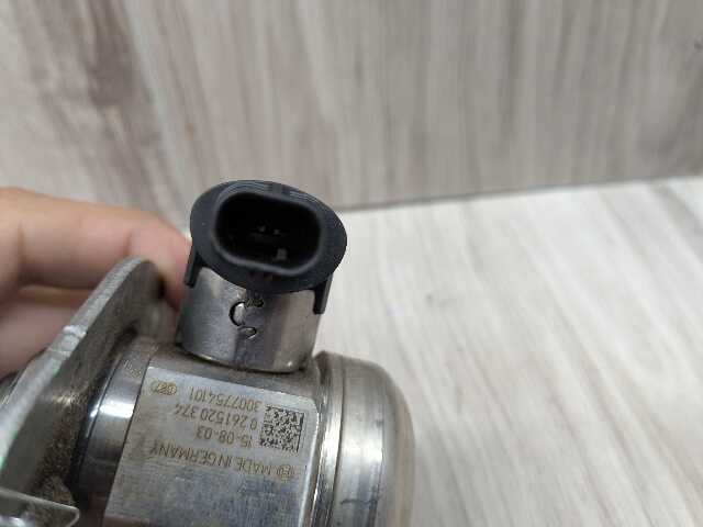 16-20 OEM BMW G11 G12 750 G30 M550 Engine N63R HPFP High Pressure Fuel Pump 1-4
