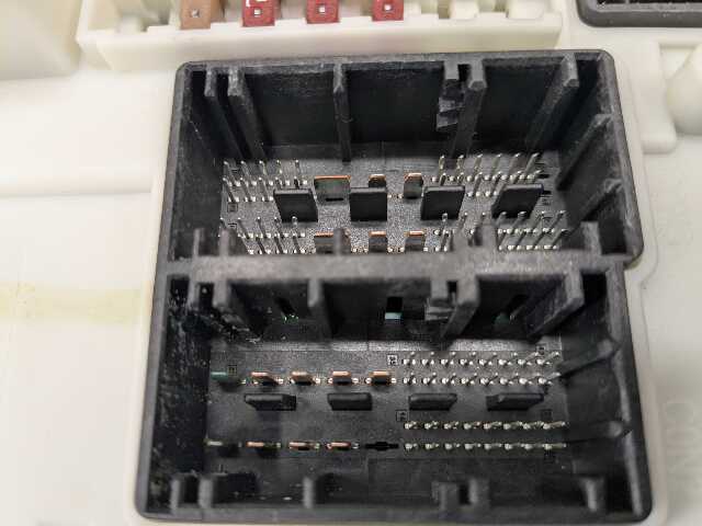 OEM BMW F30 F32 F33 F36 F80 F82 F83 Body Control Junction Box Module FEM + Key