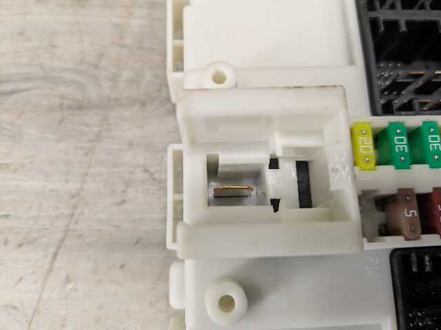 OEM BMW F30 F32 F33 F36 F80 F82 F83 Body Control Junction Box Module FEM + Key