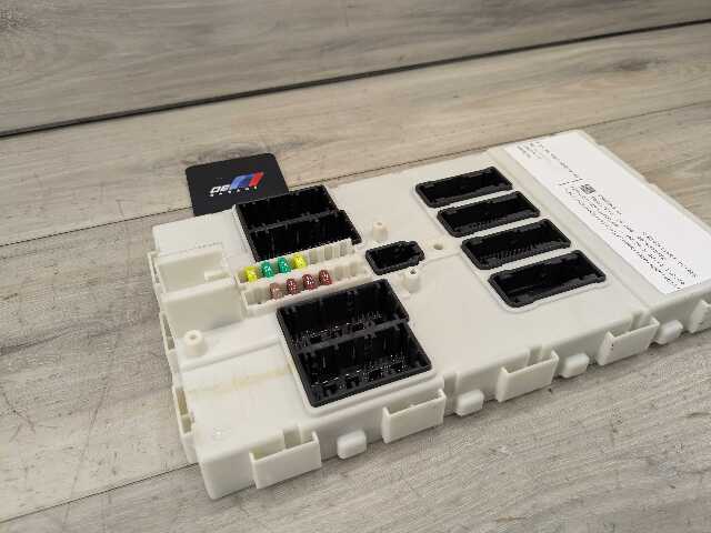 OEM BMW F30 F32 F33 F36 F80 F82 F83 Body Control Junction Box Module FEM + Key