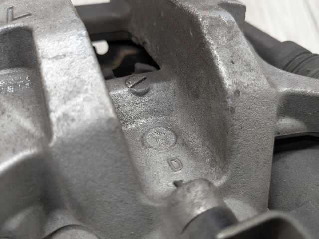 OEM BMW G20 G22 G23 G26 G42 330 M340 430 M440 FRONT Left Driver Brake Caliper