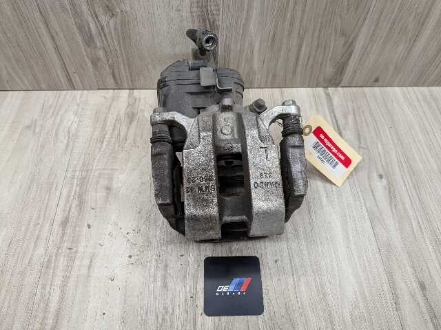 OEM BMW G20 G22 G23 G26 G42 330 M340 430 M440 FRONT Left Driver Brake Caliper
