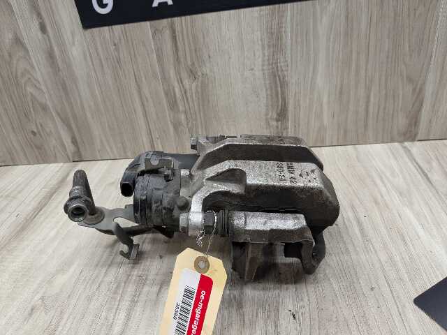 OEM BMW G20 G22 G23 G26 G42 330 M340 430 440 FRONT Right Passenger Brake Caliper