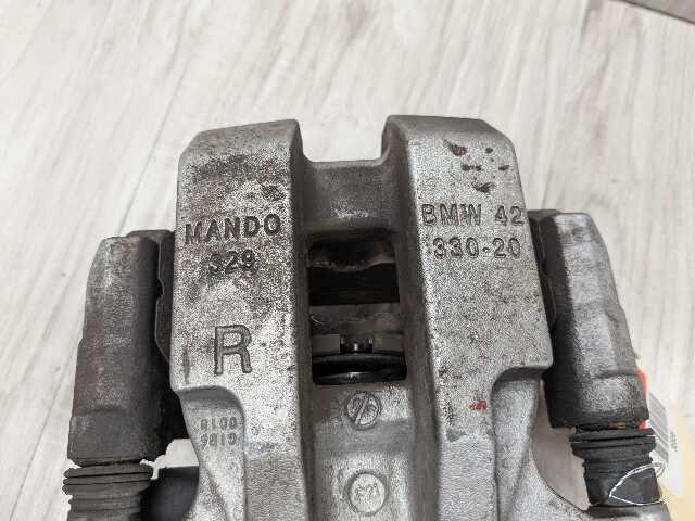 OEM BMW G20 G22 G23 G26 G42 330 M340 430 440 FRONT Right Passenger Brake Caliper