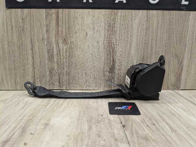 OEM BMW F22 F32 F36 F82 F87 M4 REAR Left Right Upper Seat Belt Retractor Black