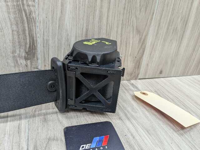 OEM BMW F22 F32 F36 F82 F87 M4 REAR Left Right Upper Seat Belt Retractor Black