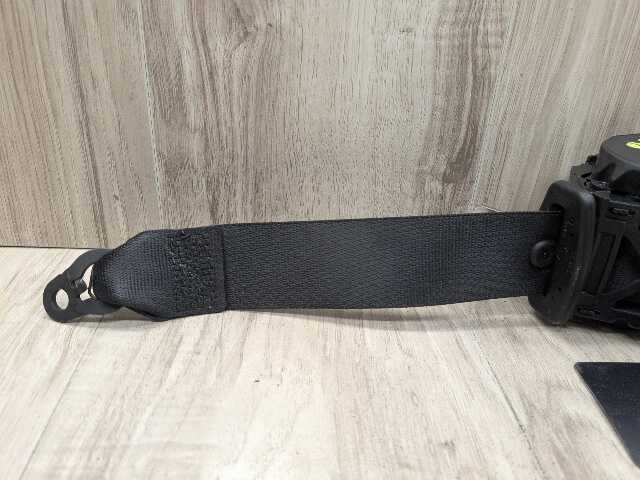 OEM BMW F22 F32 F36 F82 F87 M4 REAR Left Right Upper Seat Belt Retractor Black