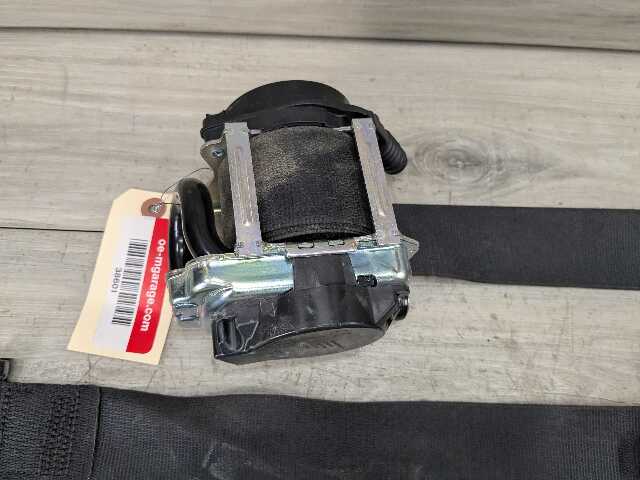 OEM BMW F15 F16 F85 X5 X6 Front Left Driver Seat Belt Seatbelt Retractor Black