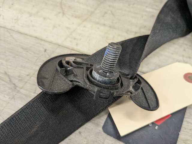 OEM BMW F15 F16 F85 F86 X5 X6 Front Right Passenger Seat Belt Retractor Black
