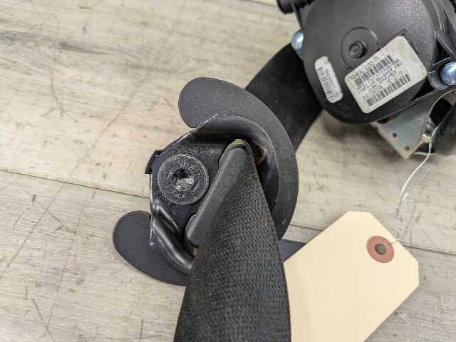 OEM BMW F15 F16 F85 F86 X5 X6 Front Right Passenger Seat Belt Retractor Black