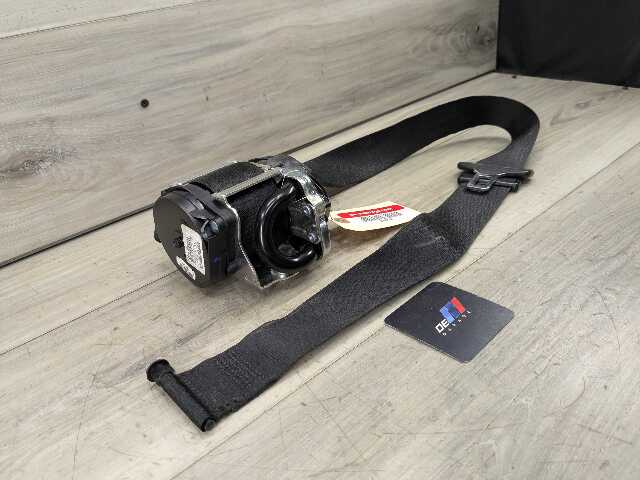 OEM BMW F15 F16 F85 F86 X5 X6 Front Right Passenger Seat Belt Retractor Black