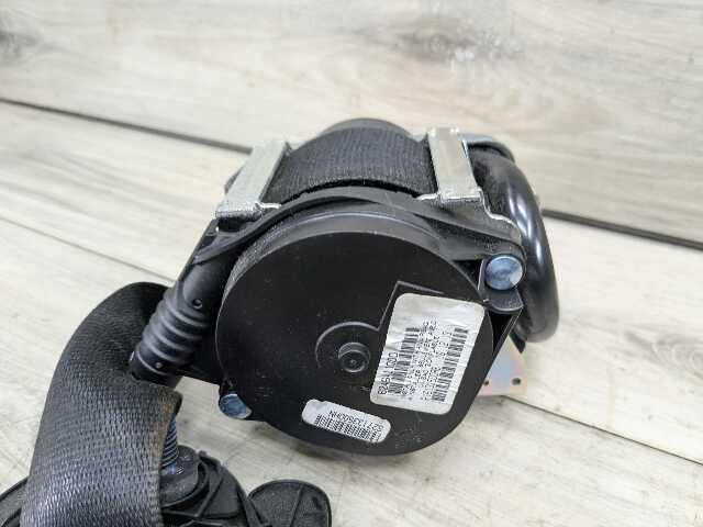 OEM BMW F15 F16 F85 F86 X5 X6 Front Right Passenger Seat Belt Retractor Black