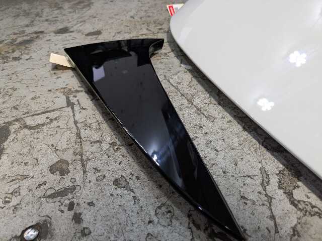 14-18 OEM BMW F15 X5 Tailgate Liftgate Trunk Upper Molding Wing Spoiler SET