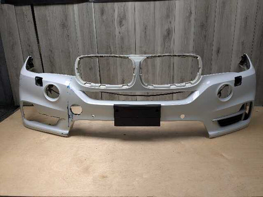 NOTE* 14-18 OEM BMW F15 X5 Front Bumper Cover Panel White 300