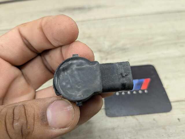 OEM BMW F15 F16 F48 F90 F97 G01 G12 G30 Bumper Parking Distance Sensor PDC White