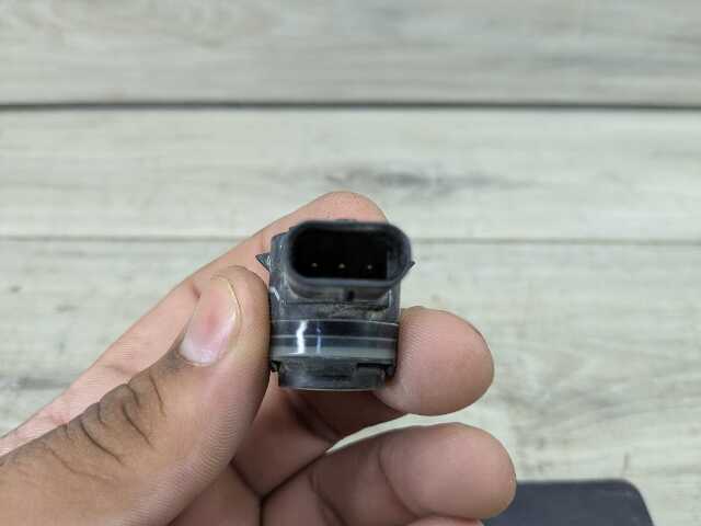 OEM BMW F15 F16 F48 F90 F97 G01 G12 G30 Bumper Parking Distance Sensor PDC White