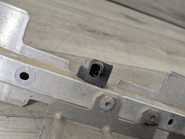 14-19 OEM BMW F15 F16 F85 F86 X5 X6 Left Driver Headlight Mount Support Bracket
