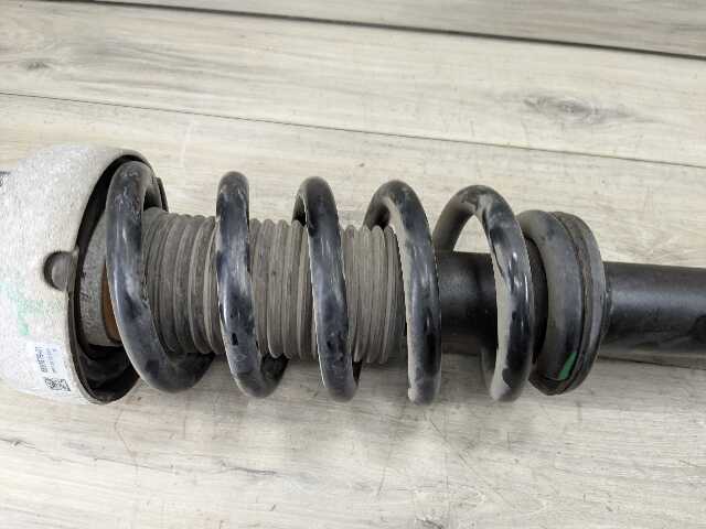 OEM BMW F15 F16 X5 35iX 35dX FRONT Right Passenger Strut Shock Absorber Spring