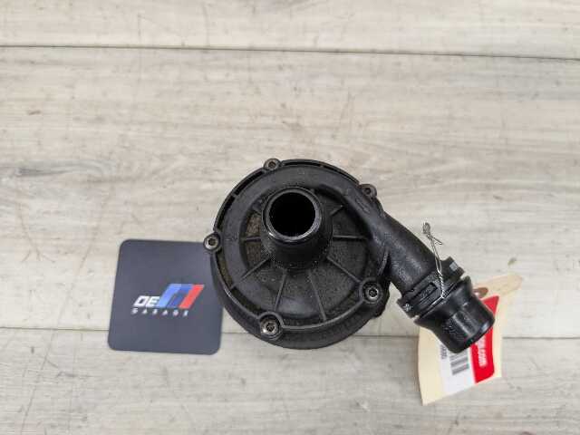 OEM BMW F22 F30 F32 F36 F80 M3 M4 Engine B46 S55 Auxiliary Electric Water Pump