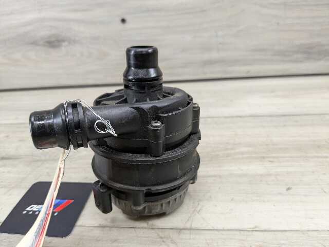 OEM BMW F22 F30 F32 F36 F80 M3 M4 Engine B46 S55 Auxiliary Electric Water Pump