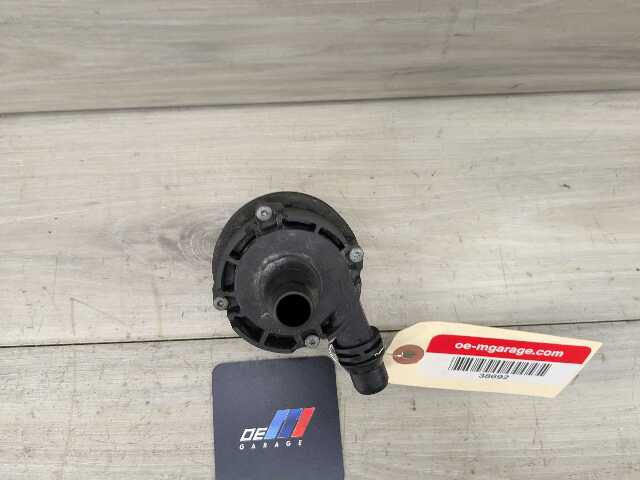 OEM BMW F23 F30 F32 F36 F80 F82 M3 Engine B46 S55 Auxiliary Coolant water Pump