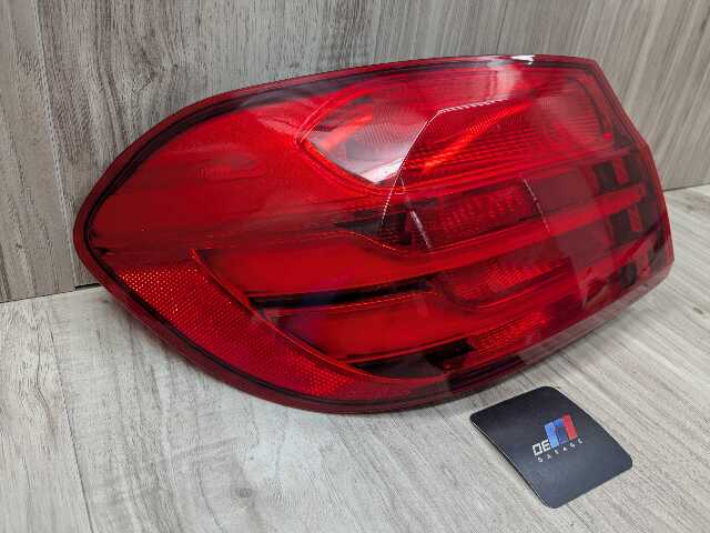 14-17 OEM BMW F32 F33 F36 F82 F83 M4 PRE-LCI Rear Left Driver Outer Tail Light