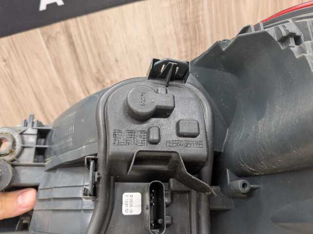 14-17 OEM BMW F32 F33 F36 F82 F83 M4 PRE-LCI Rear Left Driver Outer Tail Light