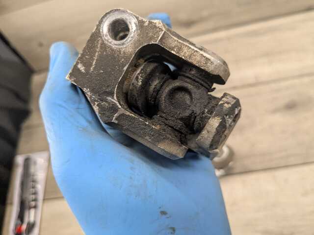 15-20 OEM BMW F80 F82 F83 F87 M2 M3 M4 Lower Steering Column Linkage Joint Shaft
