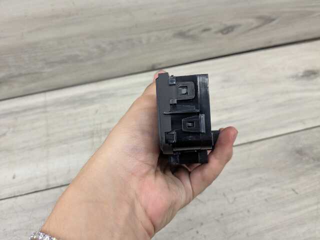OEM BMW F95 G05 G06 G07 G16 F93 X5 REAR AC Heater Climate Control Switch Module