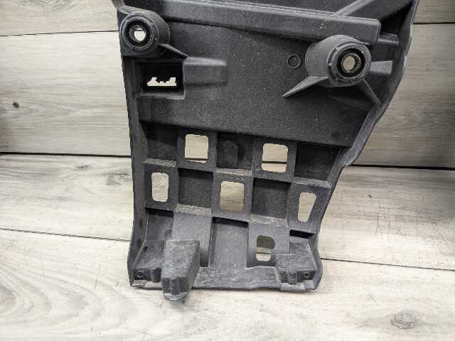 RH brackets pair