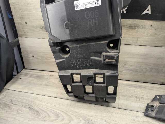 RH brackets pair