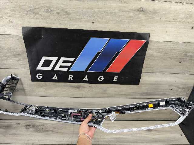19-23 OEM BMW G05 G06 X5 X7 Right Center Dash Interior Trim Bezel Panel