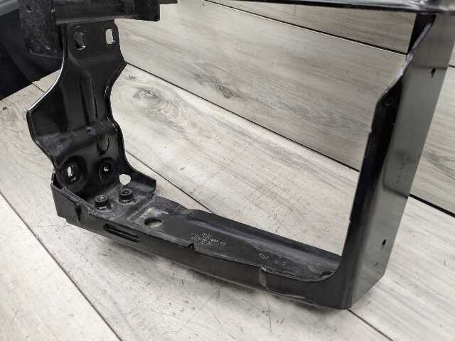 OEM BMW F95 G05 G06 G07 X5 X7 Front Left Driver Reinforcement Radiator Bracket