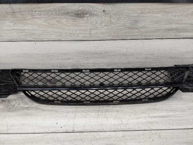 09-11 OEM BMW E90 328 LCI Front Bumper Lower Left Right Center Grilles (3)
