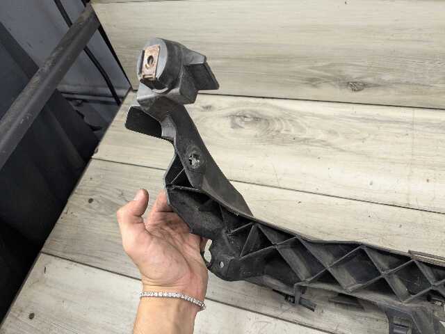 09-11 BMW E90 328 335 LCI Front Left Driver Side Headlight Arm Bracket Mount