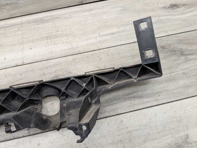 09-11 BMW E90 328 335 LCI Front Left Driver Side Headlight Arm Bracket Mount