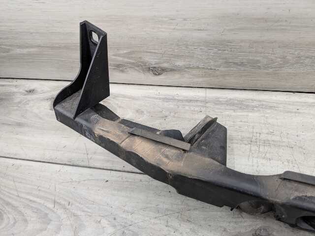 09-11 BMW E90 328 335 LCI Front Left Driver Side Headlight Arm Bracket Mount