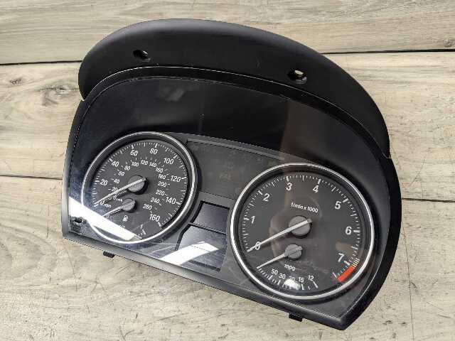 06-13 OEM BMW E90 E92 E93 Speedometer Instrument Gauge Cluster VDO