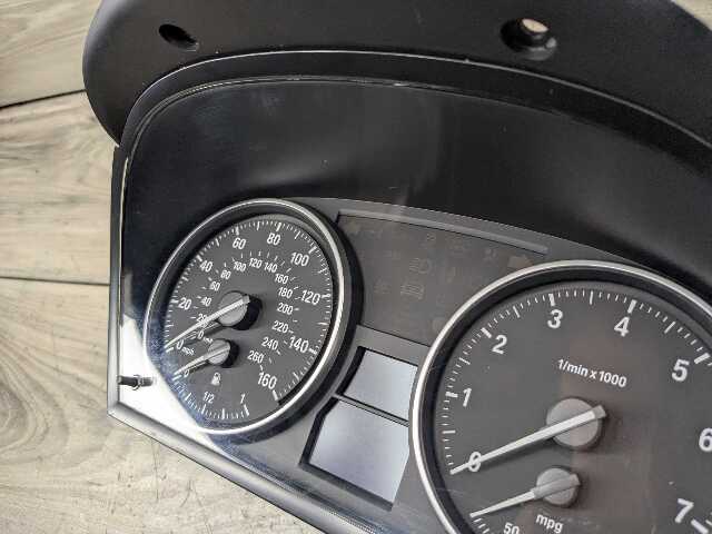 06-13 OEM BMW E90 E92 E93 Speedometer Instrument Gauge Cluster VDO