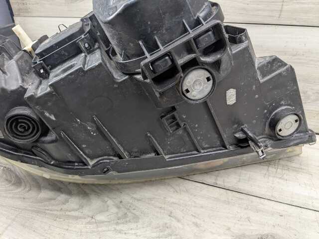 09-11 OEM BMW E90 E91 328 335 LCI Left Driver Halogen Headlight + Modules VALEO