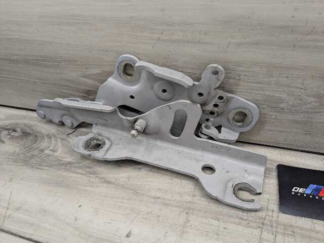 OEM BMW F22 F23 F30 F32 F33 F36 F80 F82 F83 Left Right Hood Hinges PAIR Silver