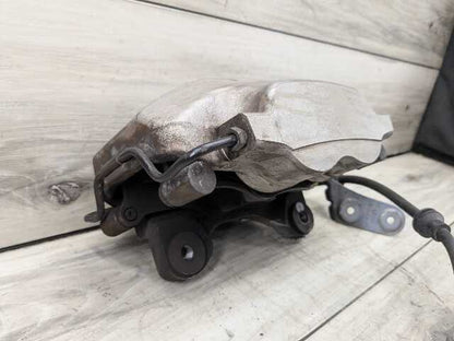 NOTE* OEM BMW G05 G06 40 G20 G22 G23 G26 G30 Front Right Passenger Brake Caliper