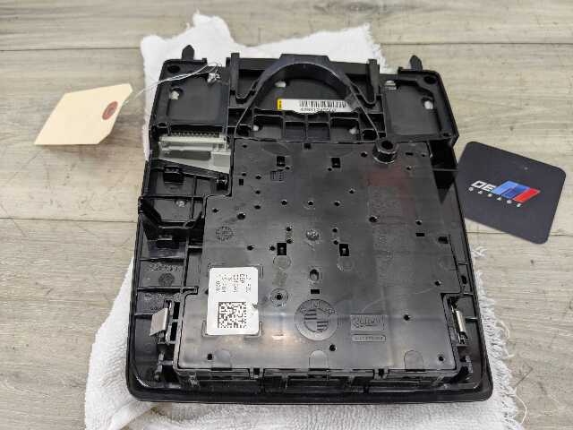 OEM BMW F22 F30 F32 F36 F80 F82 M4 Headliner Roof Console Dome Light SOS Switch