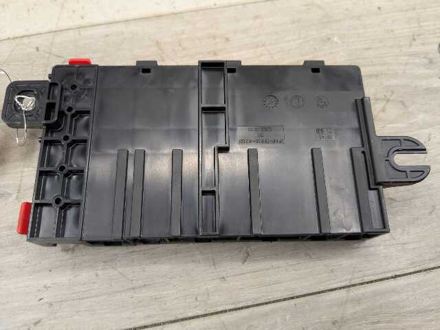 OEM BMW F22 F30 F32 F36 F80 F82 Positive Battery Distributor B+ Power Fuse Box